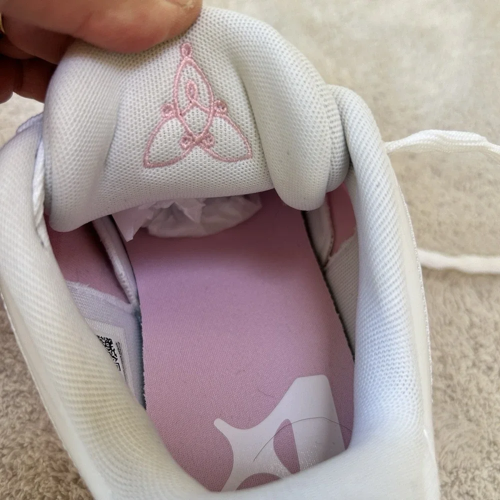 Nike A'one Aja Wilson Women Size 5 ~3.5Y White Perfect Pink Prism Pink HF001-101